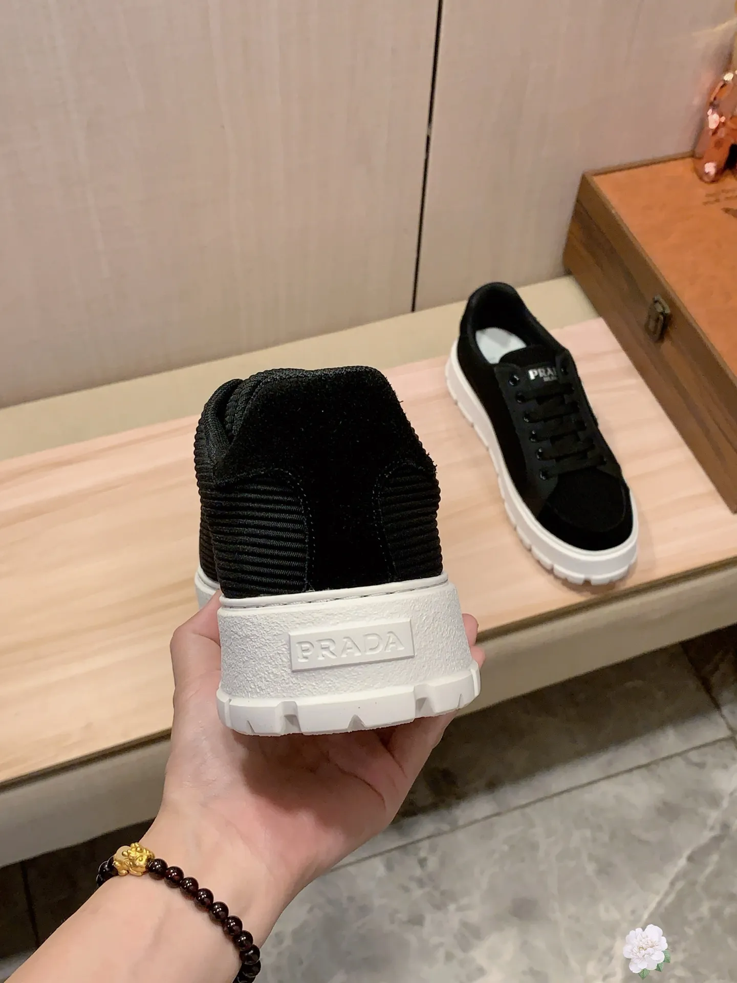 Men's Men's Shoes💰442💰💰🎩🎩[Lightning][Lightning] "PRADA*" The latest and most popular casual shoes, top brand [seduce] luxury ~ purchasing agency, top quality ~. [Strong] The upper is made of imported breathable and polished cowhide material ➕ Breathable sheepskin feet (•) with fine workmanship. Original stylish and stylish soft rubber wear-resistant and non-slip outsole, light and comfortable on the feet, the real thing looks better when photographed, 305: code: 38-44, 3️⃣ colors selected